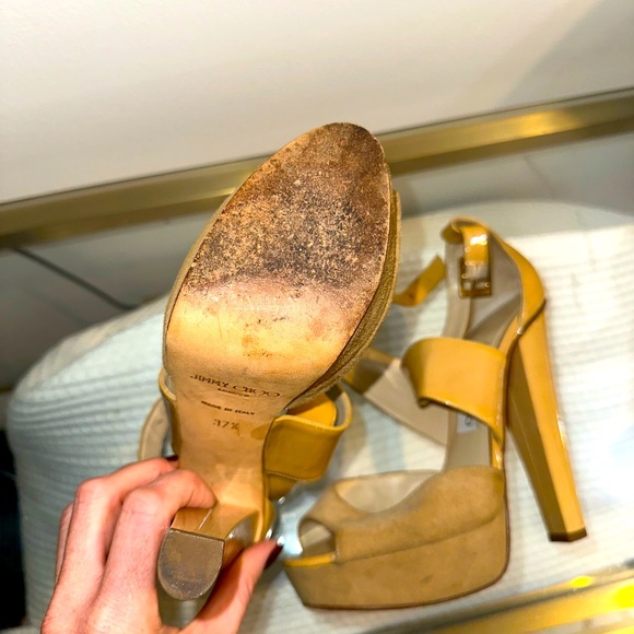 Jimmy Choo Platform pumps 37.5 - Picture 2 of 3